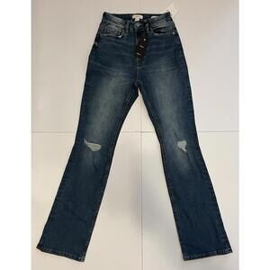Forever 21 Curvy Skinny Boot Jeans Size 27 Medium Wash Distressed Knees